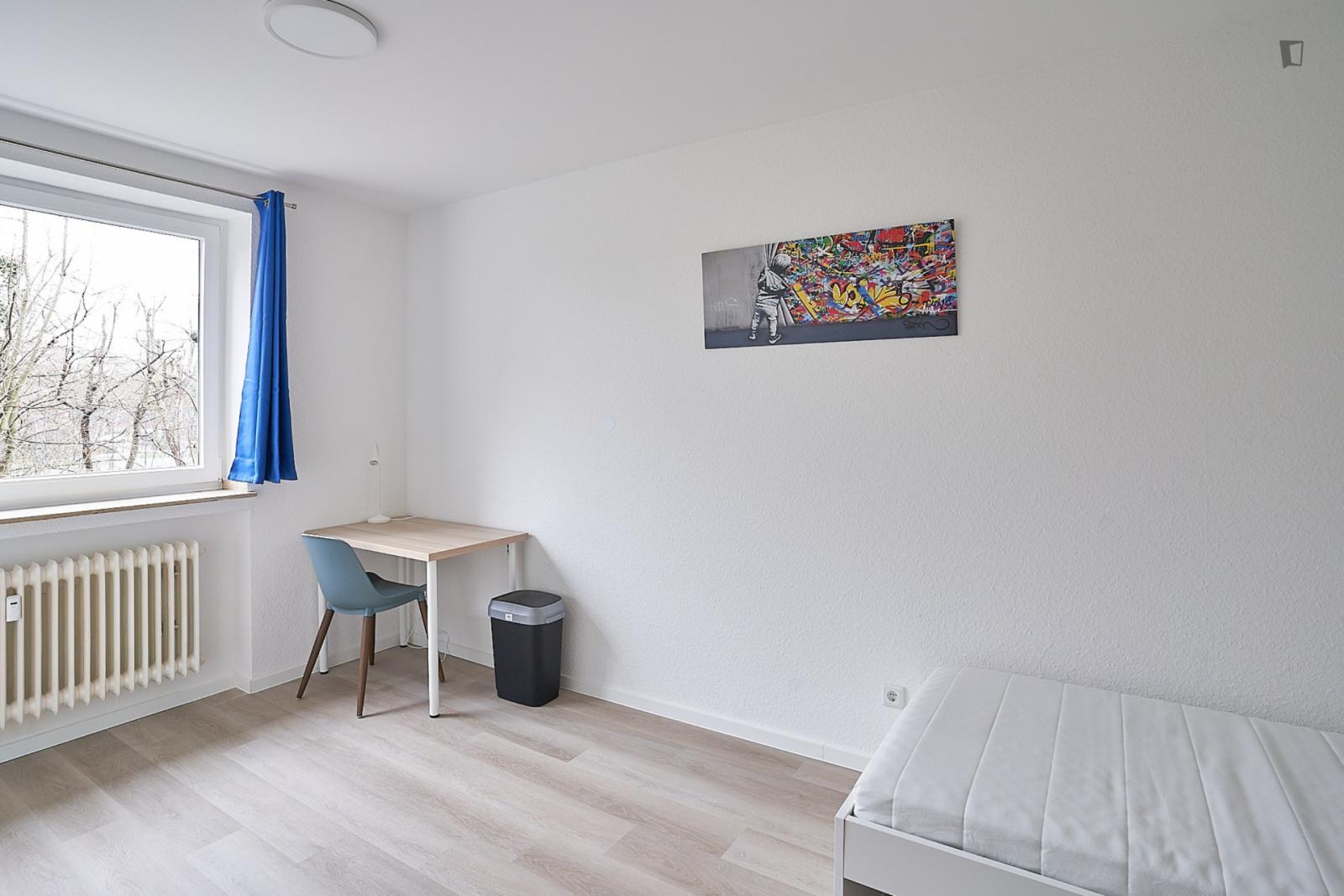  Big Single Bedroom In Wersten  -  Big single bedroom in Wersten  - Gallery -  1