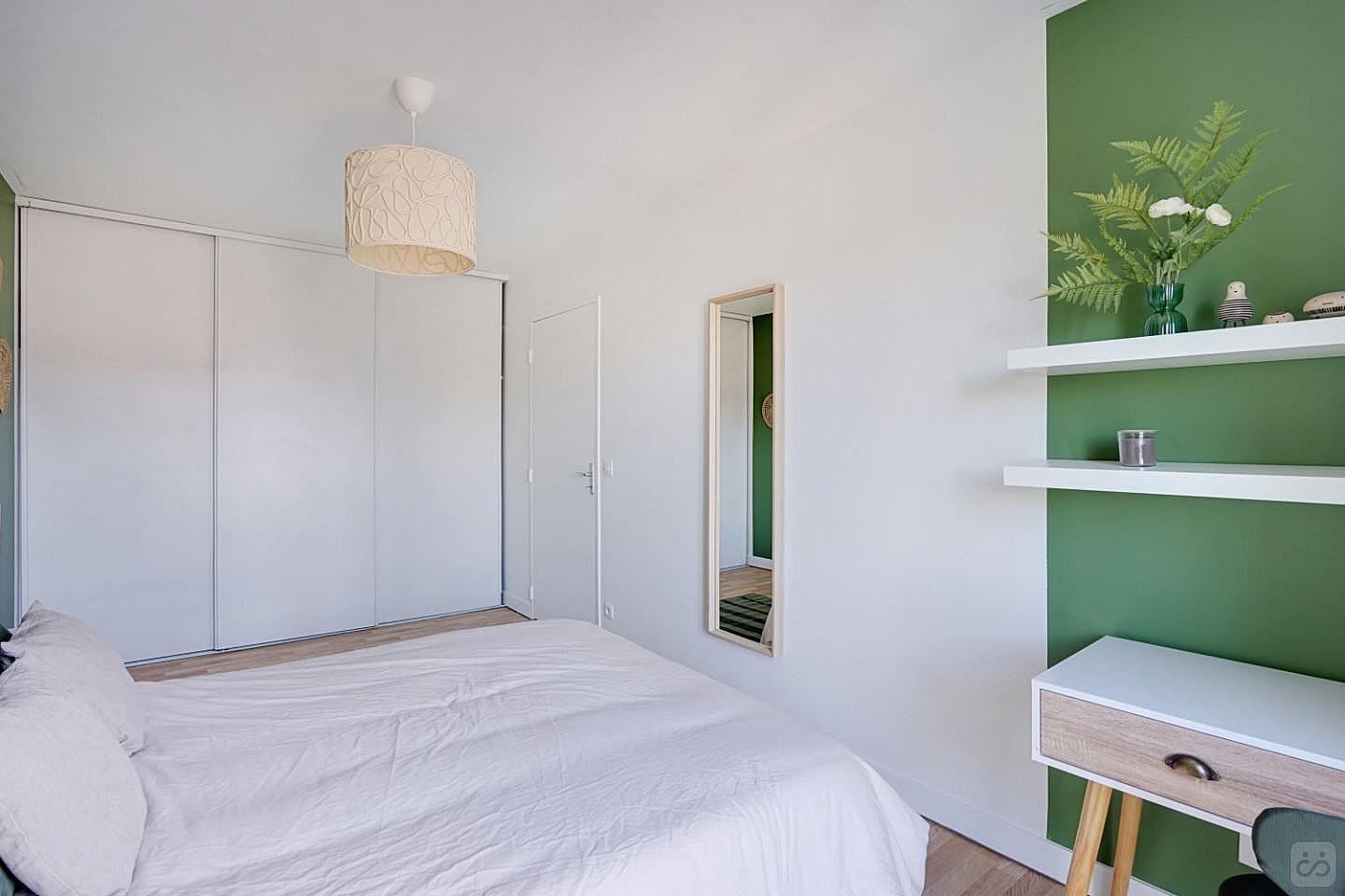 Move Into This Contemporary 14 M² Room - 1