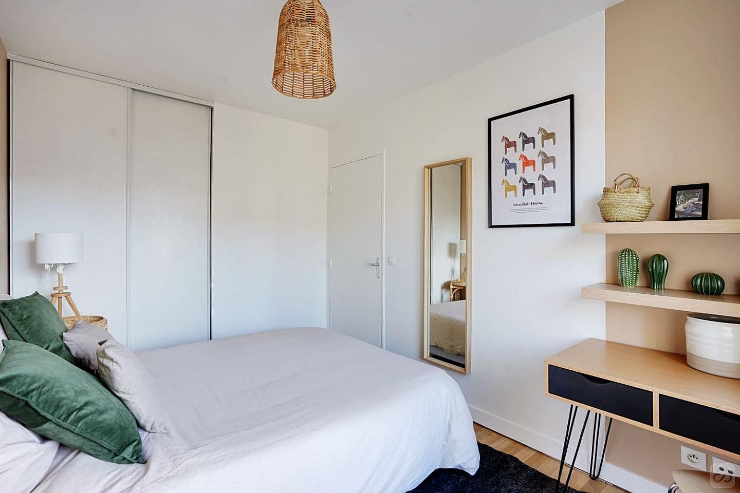 Move Into This 10 M² Co-Living Room Just Outside Of Paris - KRB1 - 1