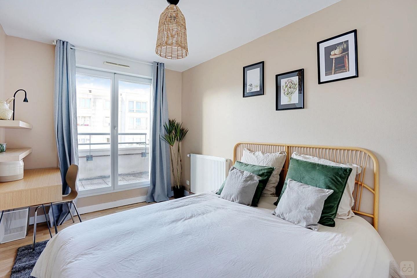 Move Into This 10 M² Co-Living Room Just Outside Of Paris - KRB1 - 4
