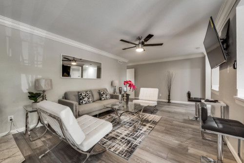 Modern Coliving Oasis with Flexible Layout in Convenient Castilian Neighborhood  - Gallery -  5