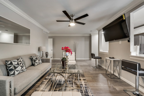 East Ave Home - Gallery - 12