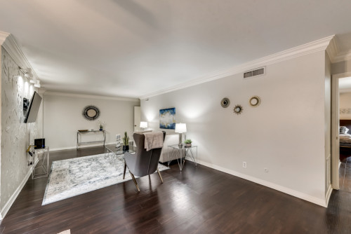 East Ave Home - Gallery - 9