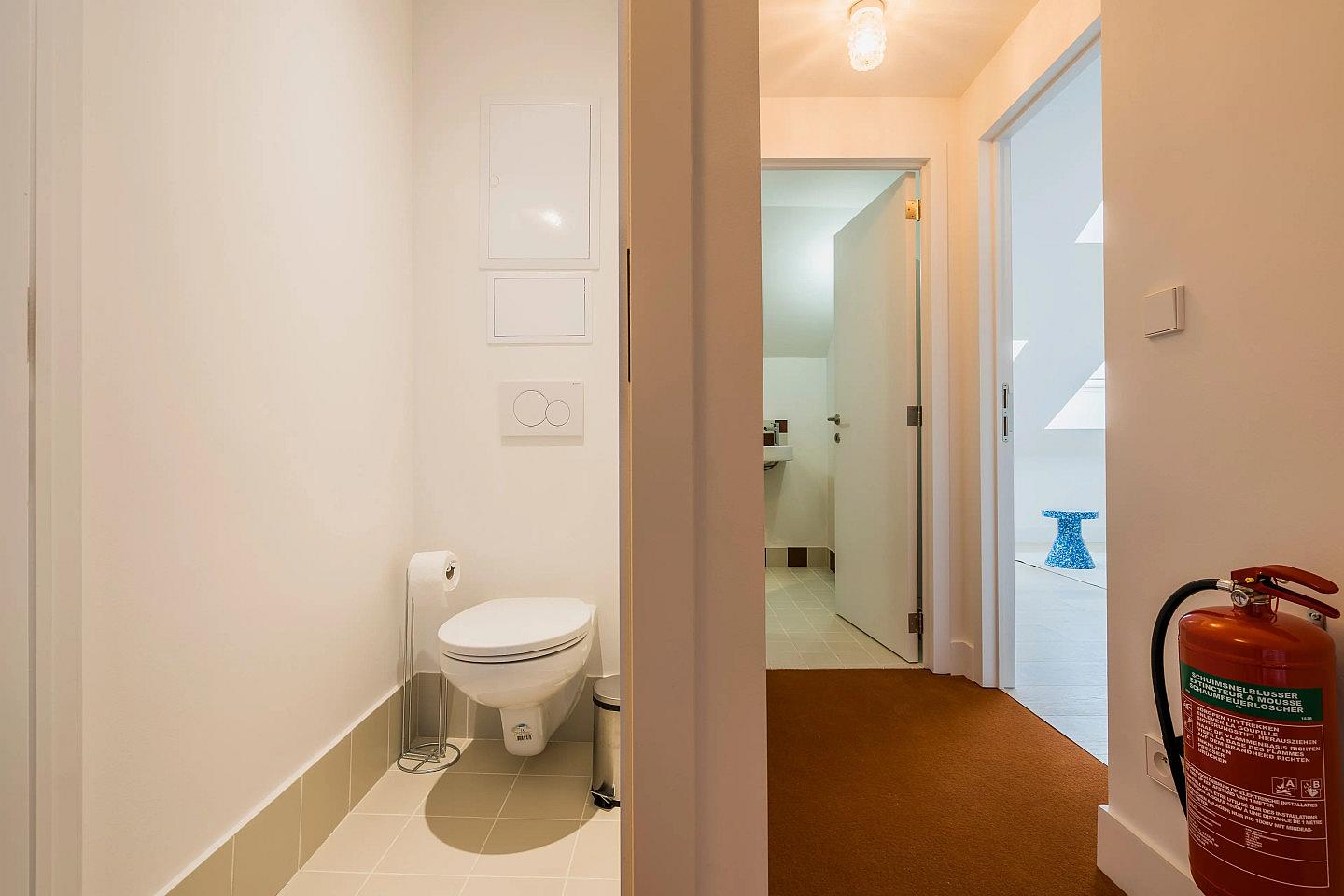 Pocket Room With Shared Bathroom And Toilet - 13