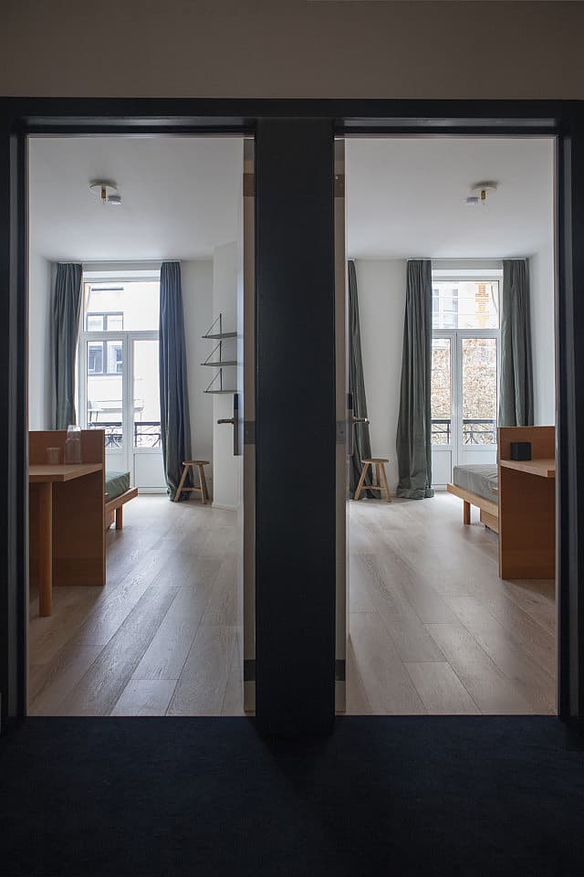 Room With Private Bathroom (shower, Sink) - 6
