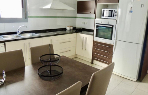 Charming double bedroom in Castelló de la Plana - Gallery - 5