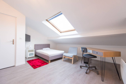 Shared accommodation for 9 people, 290m² - Rooms