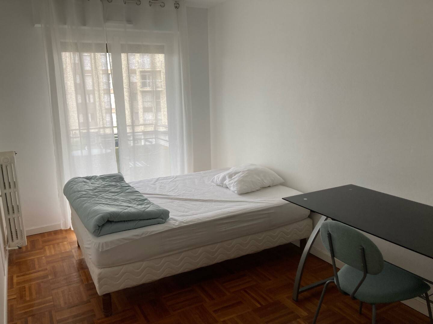 80m² Private room in a flatshare for 3 people - Rooms