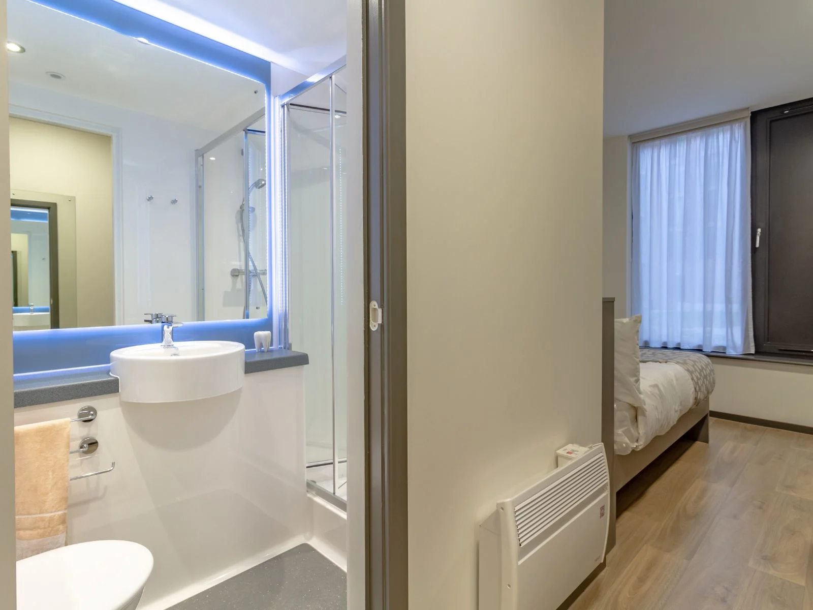  Classic En Suite 7 Share  -  The Tannery  - Gallery -  3