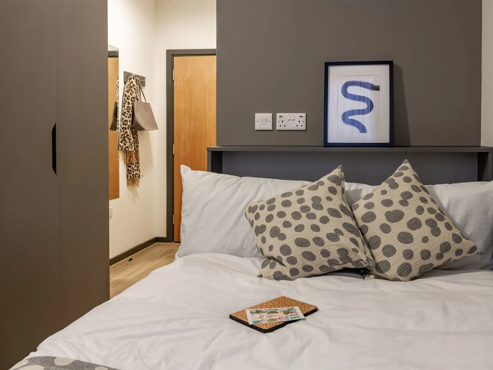  Classic En Suite 5 Share  -  The Tannery  - Gallery -  5