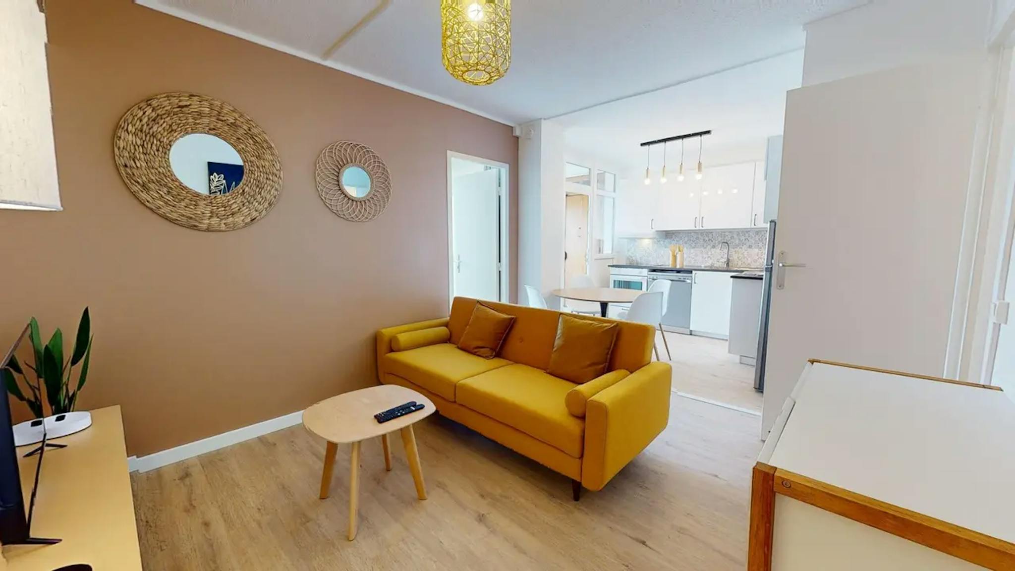 Private Room - 1