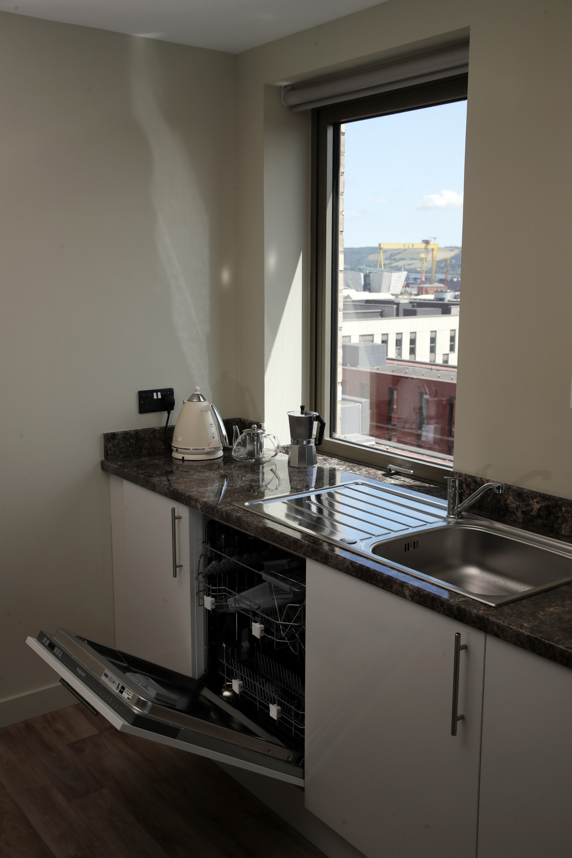 Platinum En-Suite - LIV Belfast - Gallery - 6