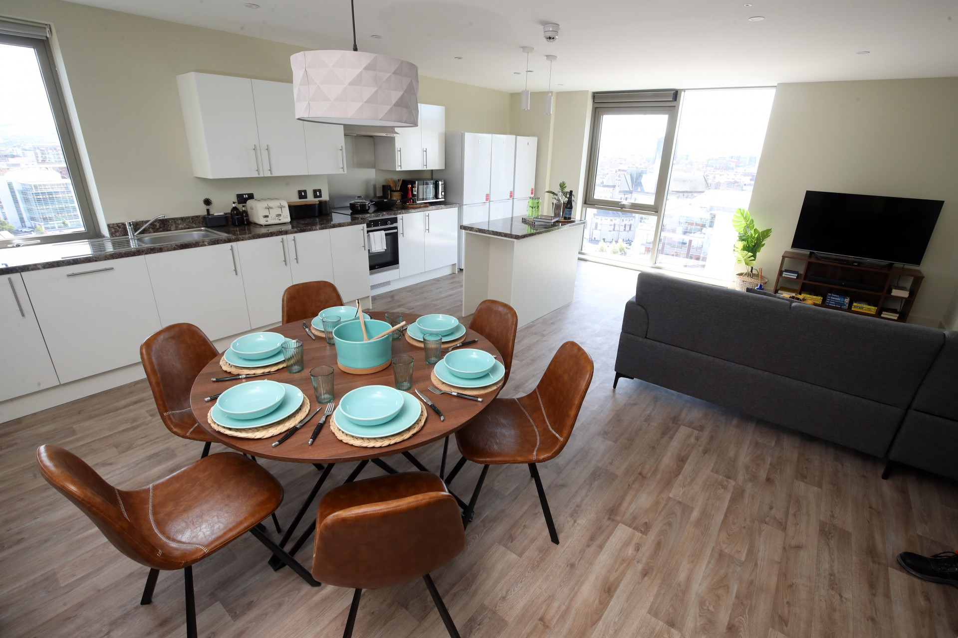Platinum En-Suite - LIV Belfast - Gallery - 3