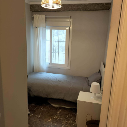Room in Calle Maestro Marqués, Alicante (Alacant) with 4 bedrooms - Gallery - 7