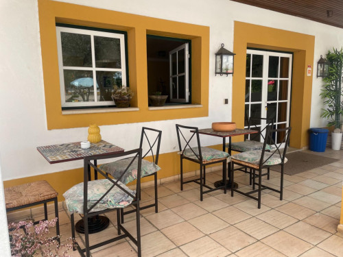 Vibrant Double Bedroom with a private bathroom in Tomar - Gallery - 9