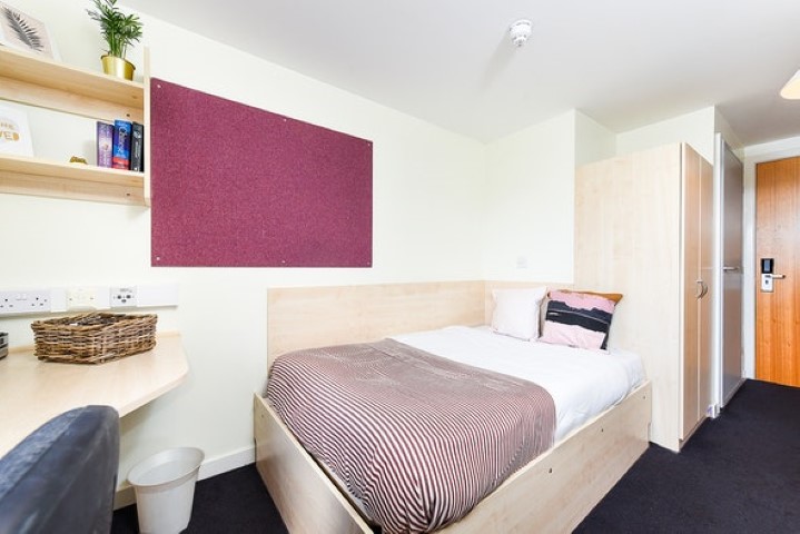 Portsburgh Court Roost