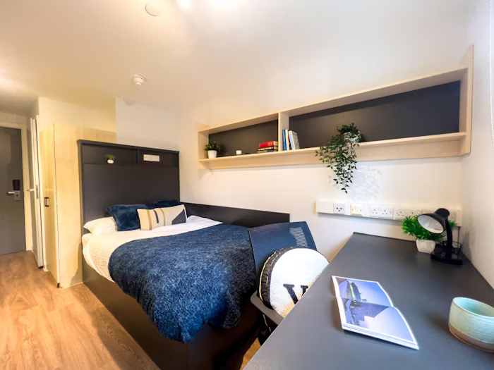  En-Suite Gold  -  Portsburgh Court Roost  - Gallery -  4