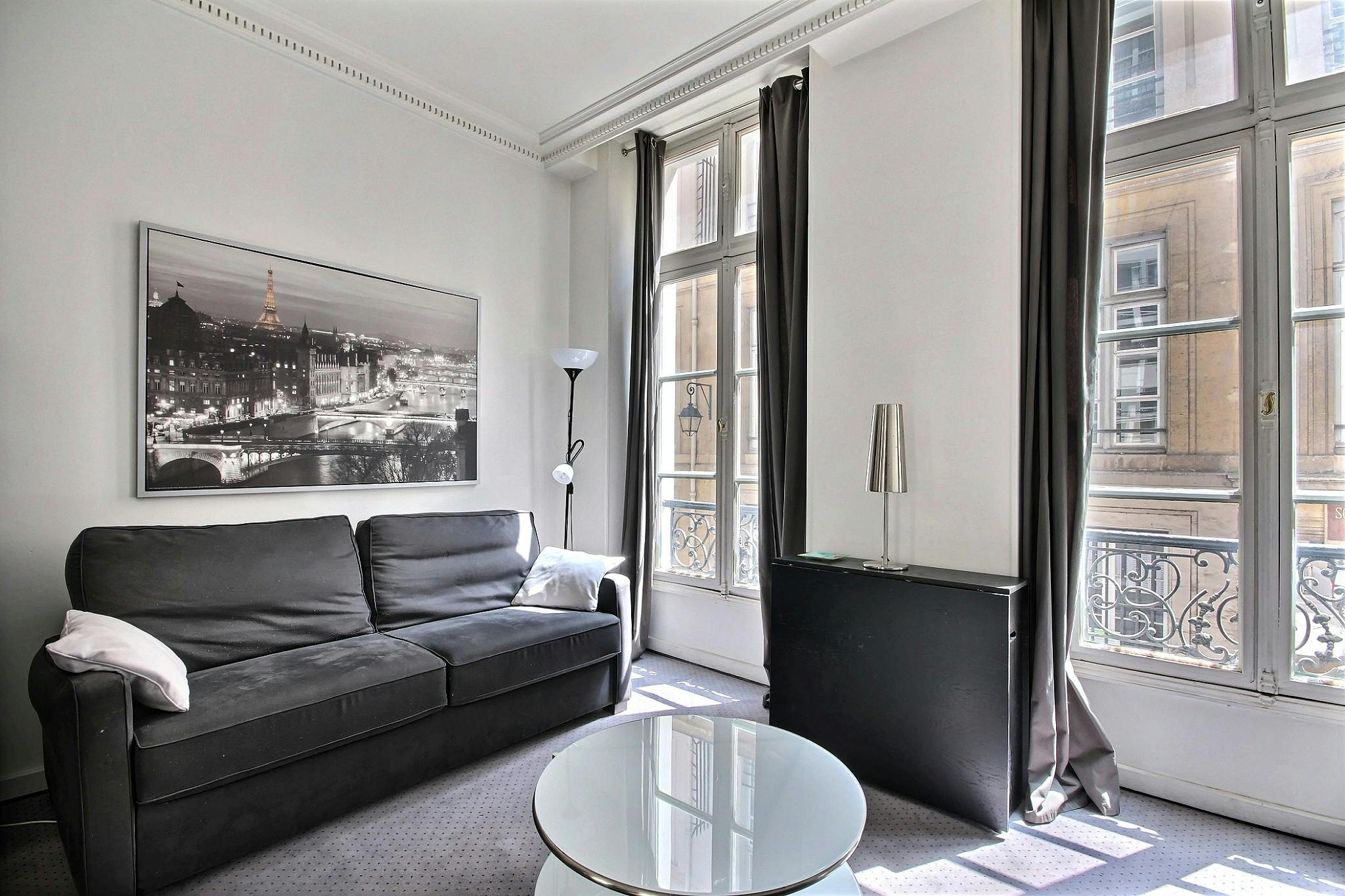  Entire Place  -  Rue de Bellechasse, Paris  - Gallery -  1