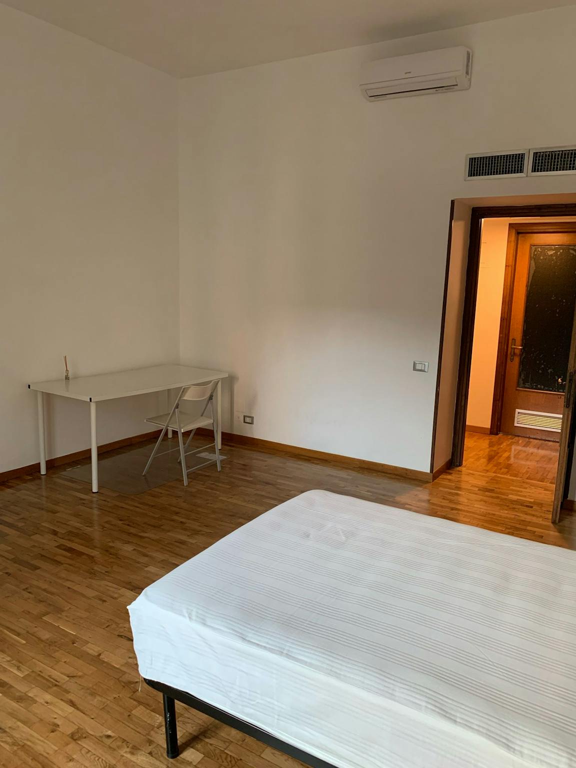 Private Room - Via Appia Nuova, Rome - Gallery - 1