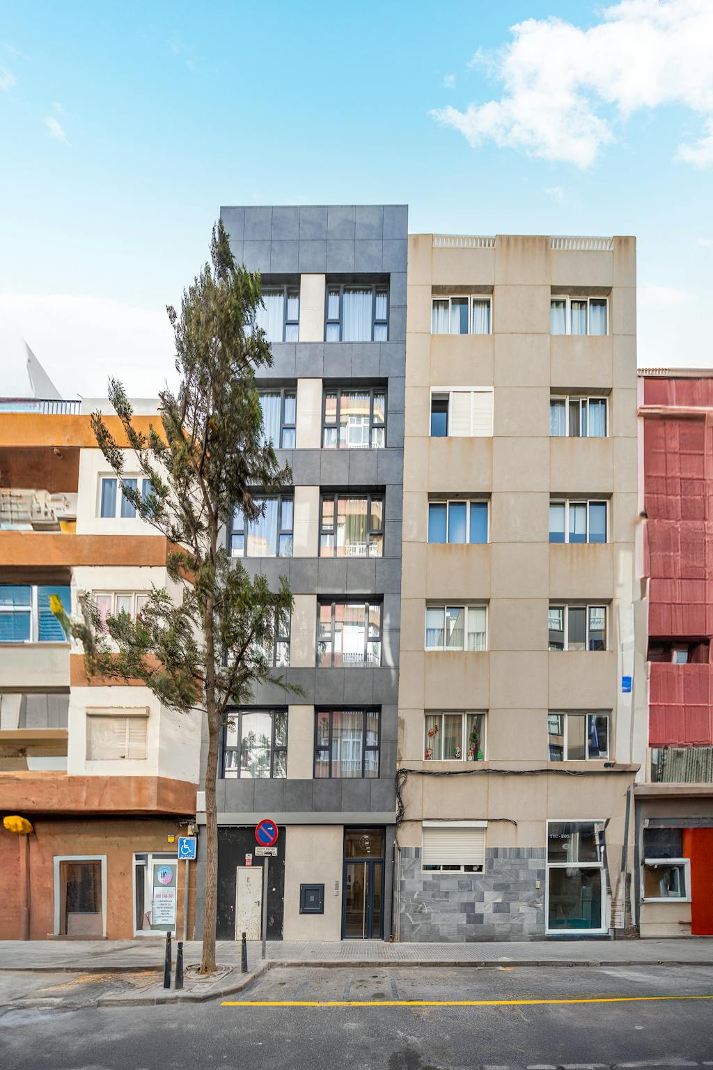  Entire Place  -  Calle Rosarito, Las Palmas de Gran Canaria  - Gallery -  1