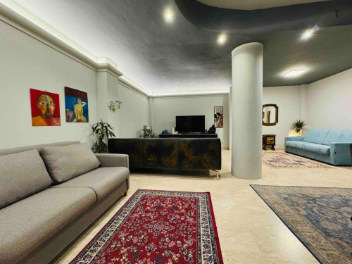 1-bedroom apartment, with outdoor area