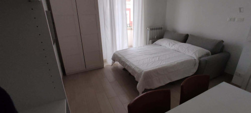 Room in Via Alghero, Roma for 50 m² with 2 bedrooms