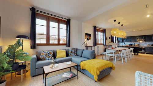 Inviting single bedroom in Noisy le-grand - Gallery - 9