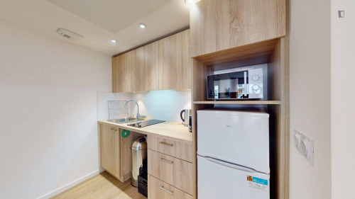 Excellent 1-bedroom apartment near the Les Grésillons train station   - Gallery -  5