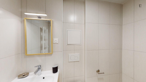 Big single ensuite bedroom near Stade Alain Minoun - Gallery - 15