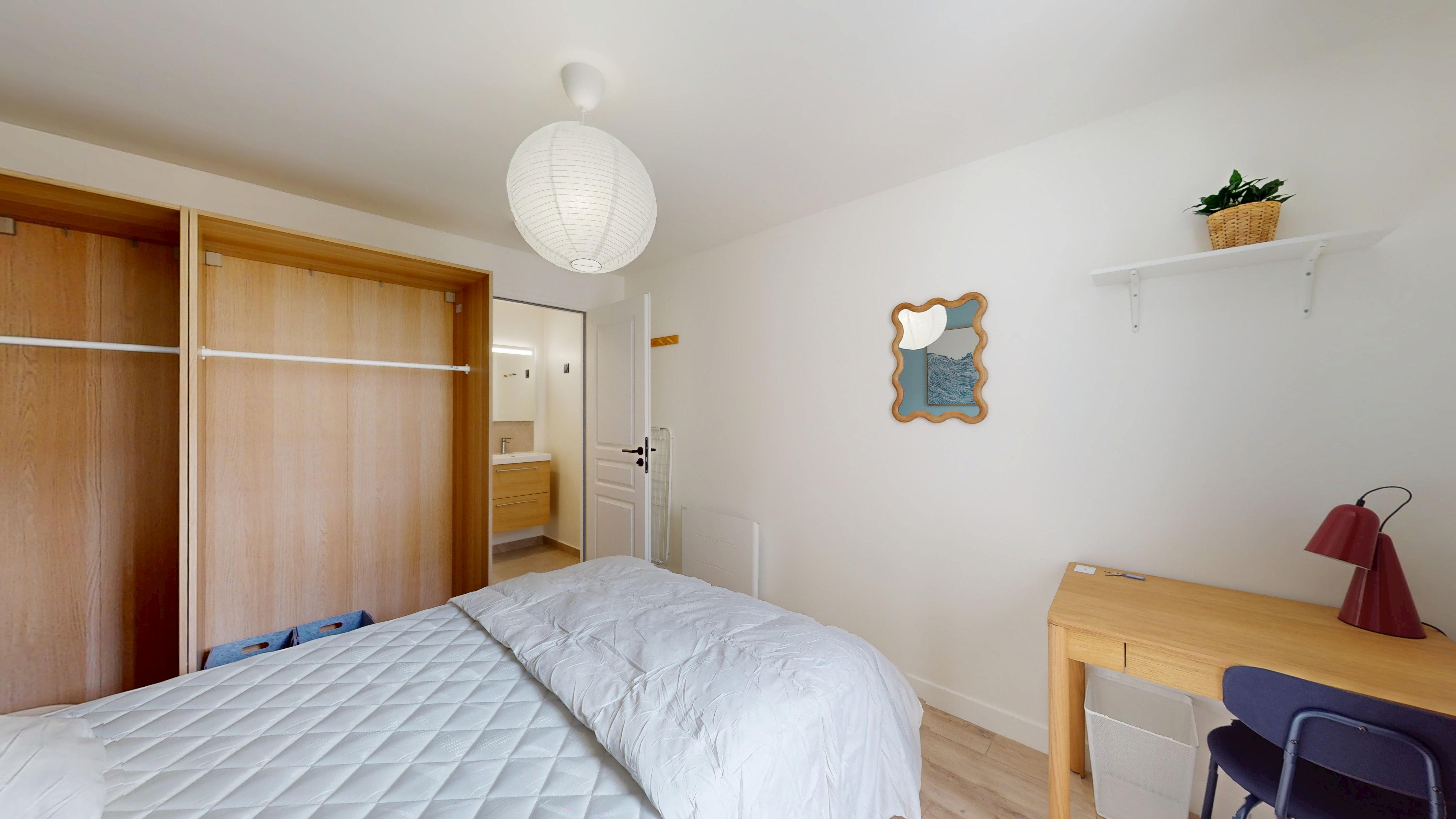 Room 7 - 6