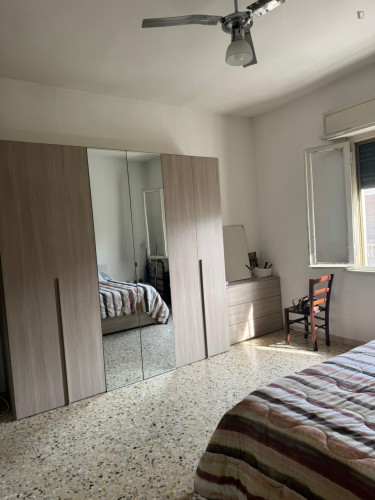 Double bedroom in 3-bedroom apartment