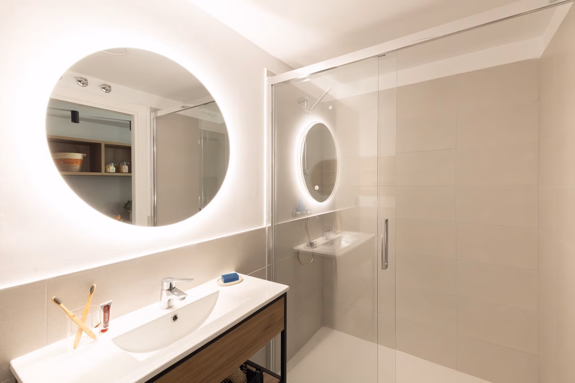 Double En-Suite - Canvas Pamplona Plazaola - Gallery - 3