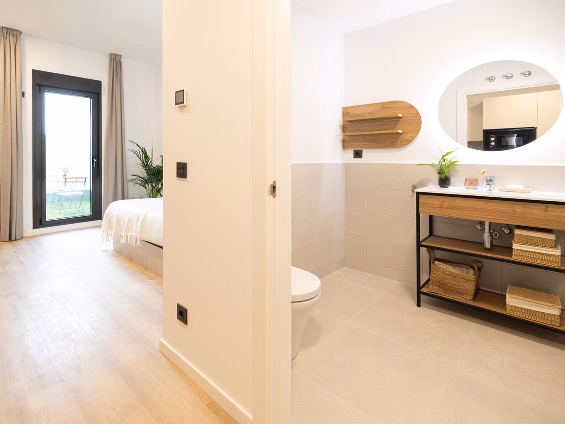 Gold En-Suite - Canvas Pamplona Plazaola - Gallery - 4