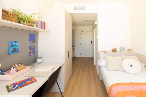  Gold Ensuite  -  Canvas Student Salamanca Luna  - Gallery -  1