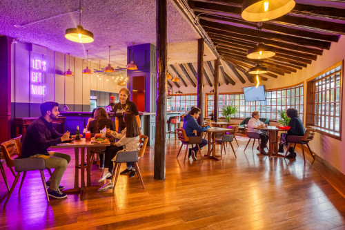 Selina Quito - Communal Area