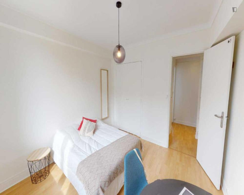 Welcoming double bedroom in Porte d'Asnières