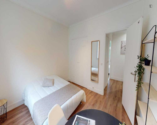 Double bedrroom in a student flat, in Porte d'Asnières