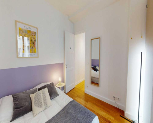 Excellent double bedroom in the 8th arrondissement