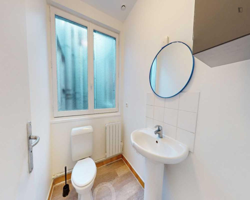 Comfy double bedroom in Quartier du Faubourg-du-Roule