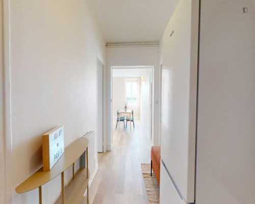 Comfy double bedroom in Quartier du Faubourg-du-Roule