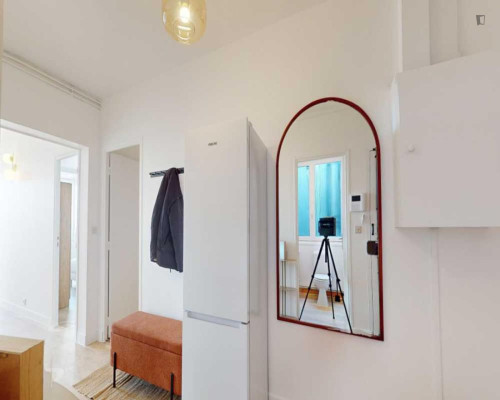Comfy double bedroom in Quartier du Faubourg-du-Roule