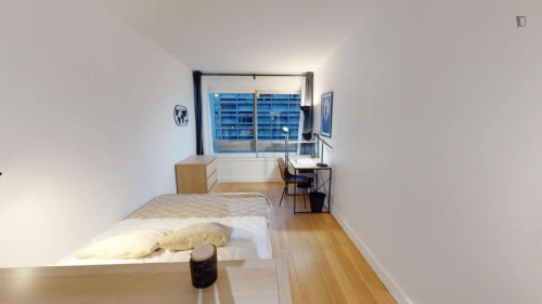 Grand double bedroom in Saint-Lambert