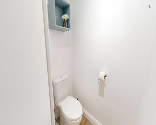 Neat double bedroom in Porte d'Asnières