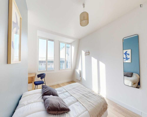 Luminous double bedroom close to Arc de Triomphe - Gallery - 17