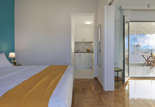 Welcoming 1-bedroom flat near the Kerameikos subway station