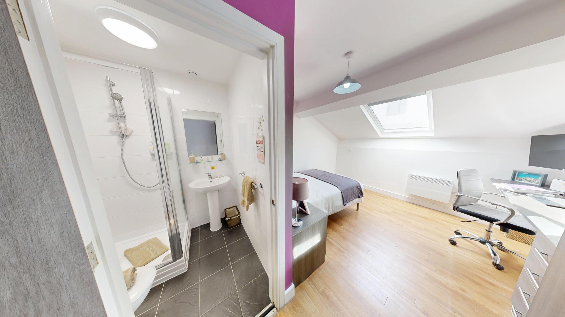  Platinum En Suite  -  Haigh Court  - Gallery -  3
