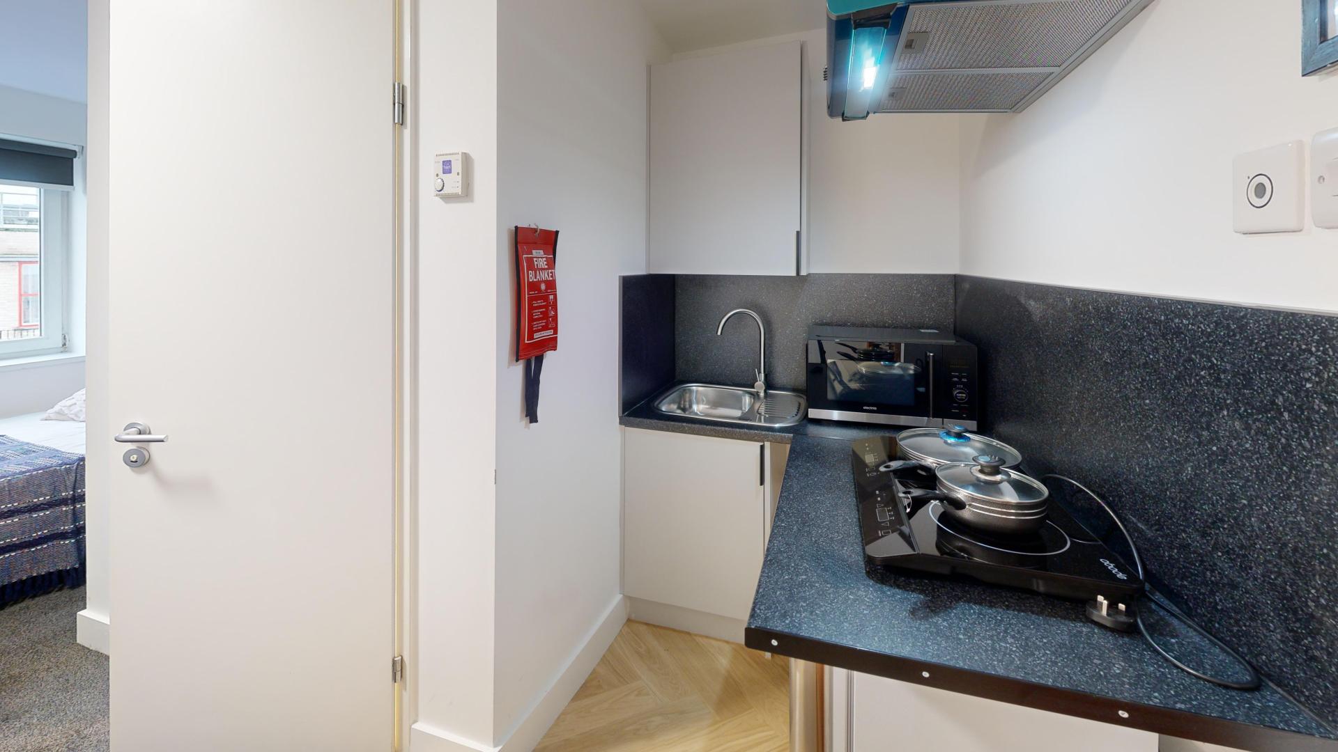 Deluxe Double Studio - Burges House - Gallery - 5
