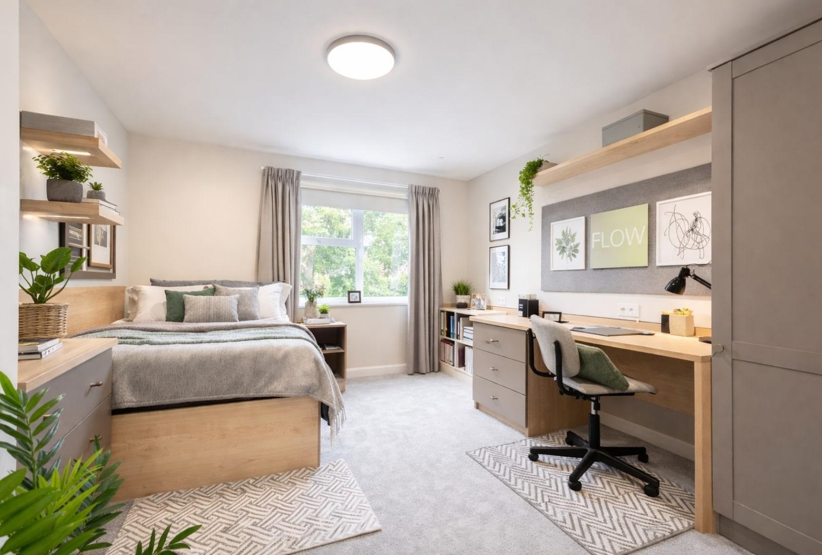 Standard En-Suite - 6