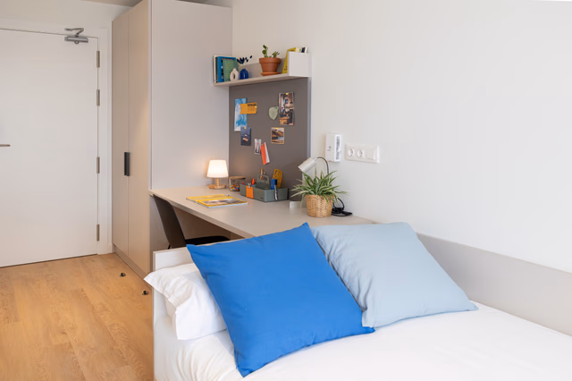 Platinum Ensuite Con Terraza - Canvas Burjassot, Valencia - Gallery - 1