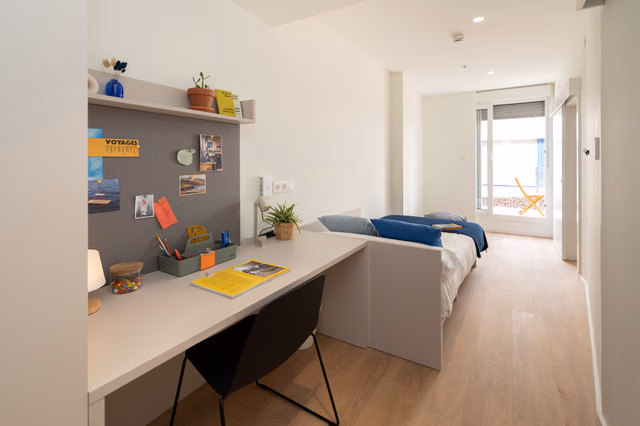Platinum Plus Ensuite Con Terraza - Canvas Burjassot, Valencia - Gallery - 3